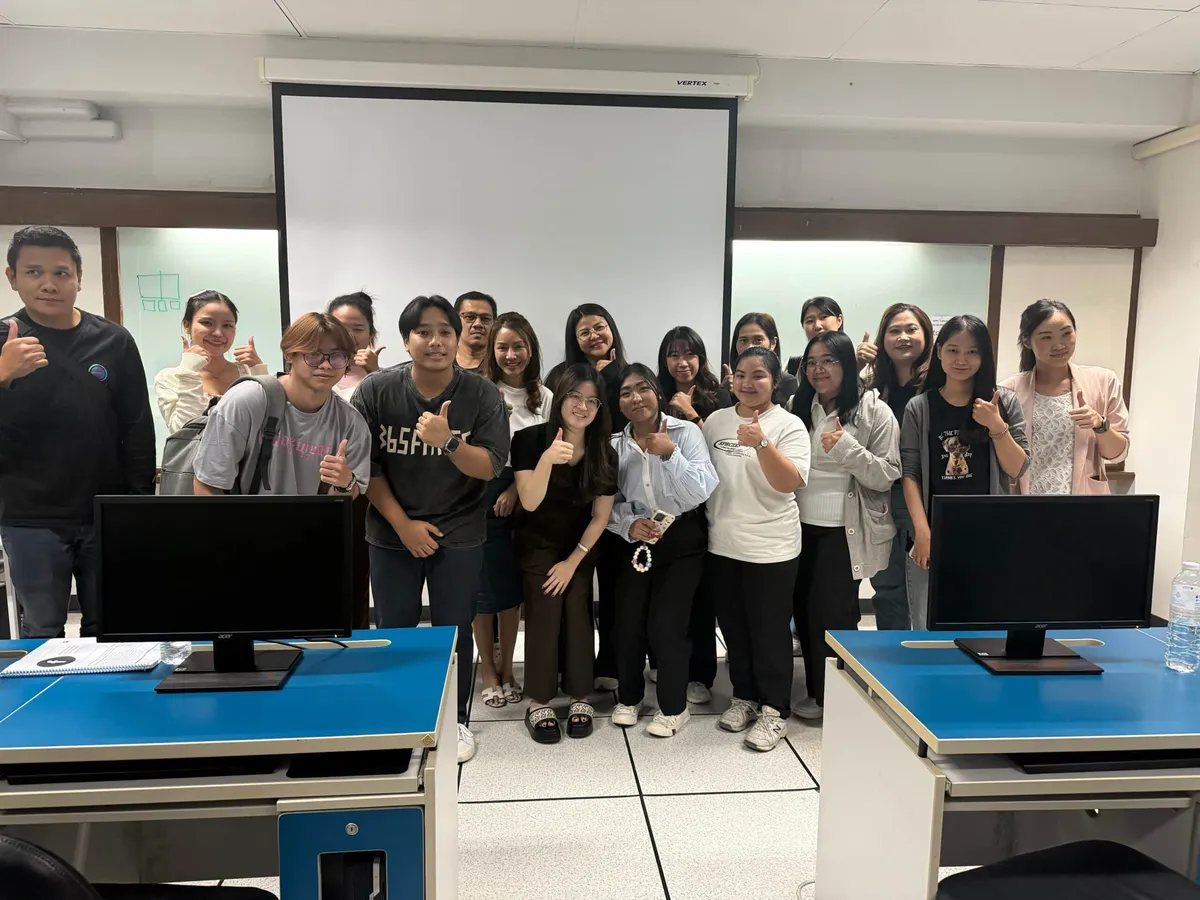 ภาพบรรยากาศอบรมคอร์ส Facebook Ads & Marketing รุ่น 64
